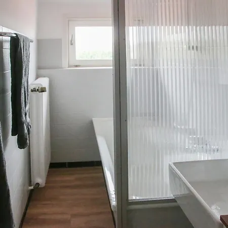 Ferienwohnung Bueren 아파트